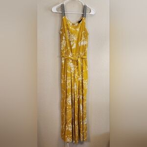 MSK Yellow Sleveless Floral Dressy Romper Size Small. Pants.